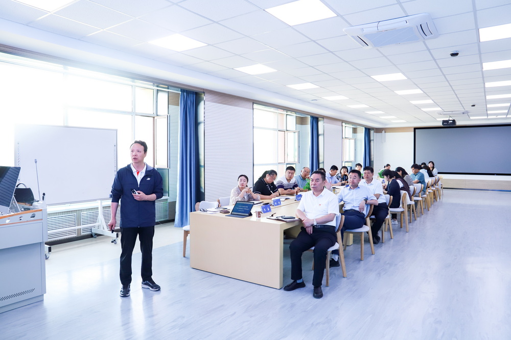 1694087303817070656.jpg 2023年9月6日 88038威尼斯检测中心产业学院建设工作推进会 (6)_调整大小.jpg
